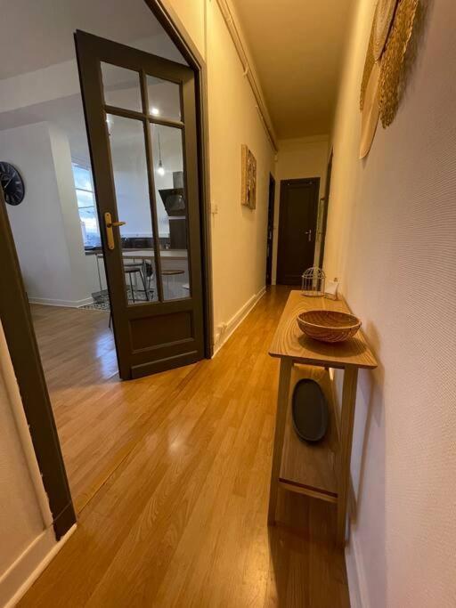 * Le Mistral De Chloe * Apartment Каркасон Екстериор снимка